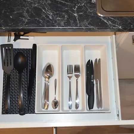 4 - Komfort & Guenstig Berlino