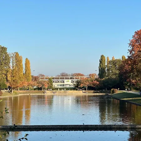 4 - Komfort & Guenstig Daire Berlin